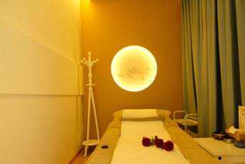 杭州富阳区日式指压的寂静美学：在按压中听见雪落的声音